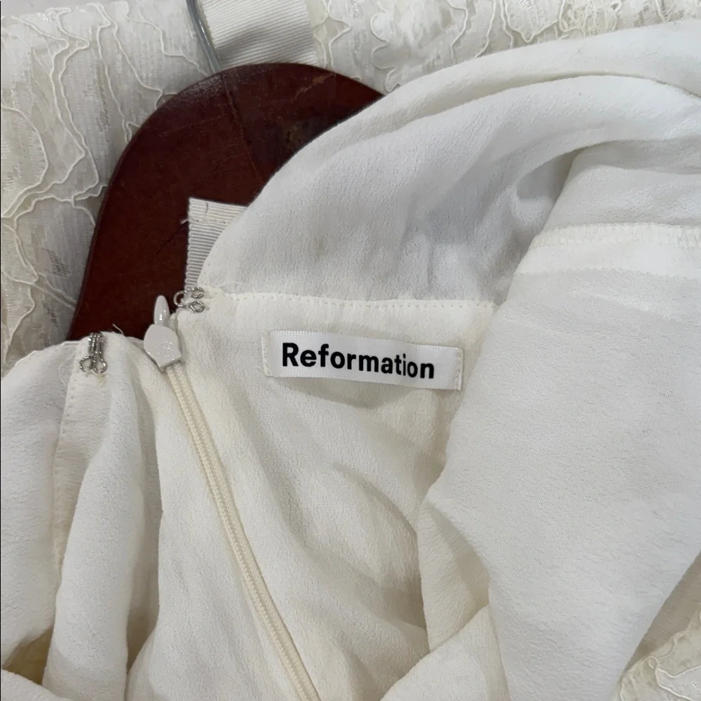 Reformation | Dresses | Reformation
Hestia Dress Ivory - Picture 4 of 4